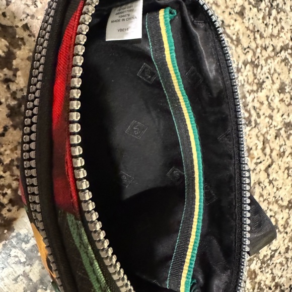 Vera Bradley Multicolor Floral Crossbody/BeltBag - Picture 6 of 8